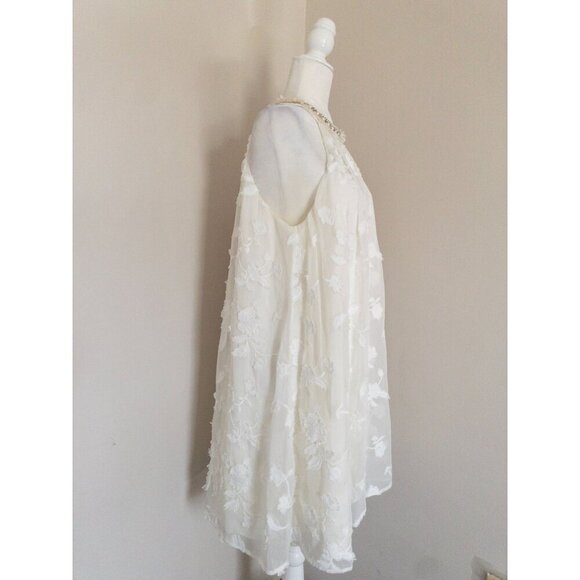Badgley Mischka Embroidered Halter Wedding Dress - Ivory Sleeveless Gown With Fl - Picture 3 of 14